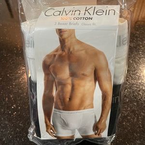 2-PACK CALVIN KLEIN LARGE, 1 WHITE, 1 BLACK 100% COTTON Classic Fit BOXER BRIEFS